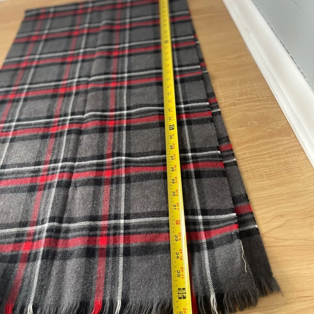 Gap Plaid Scarf with Fringe Soft Cozy